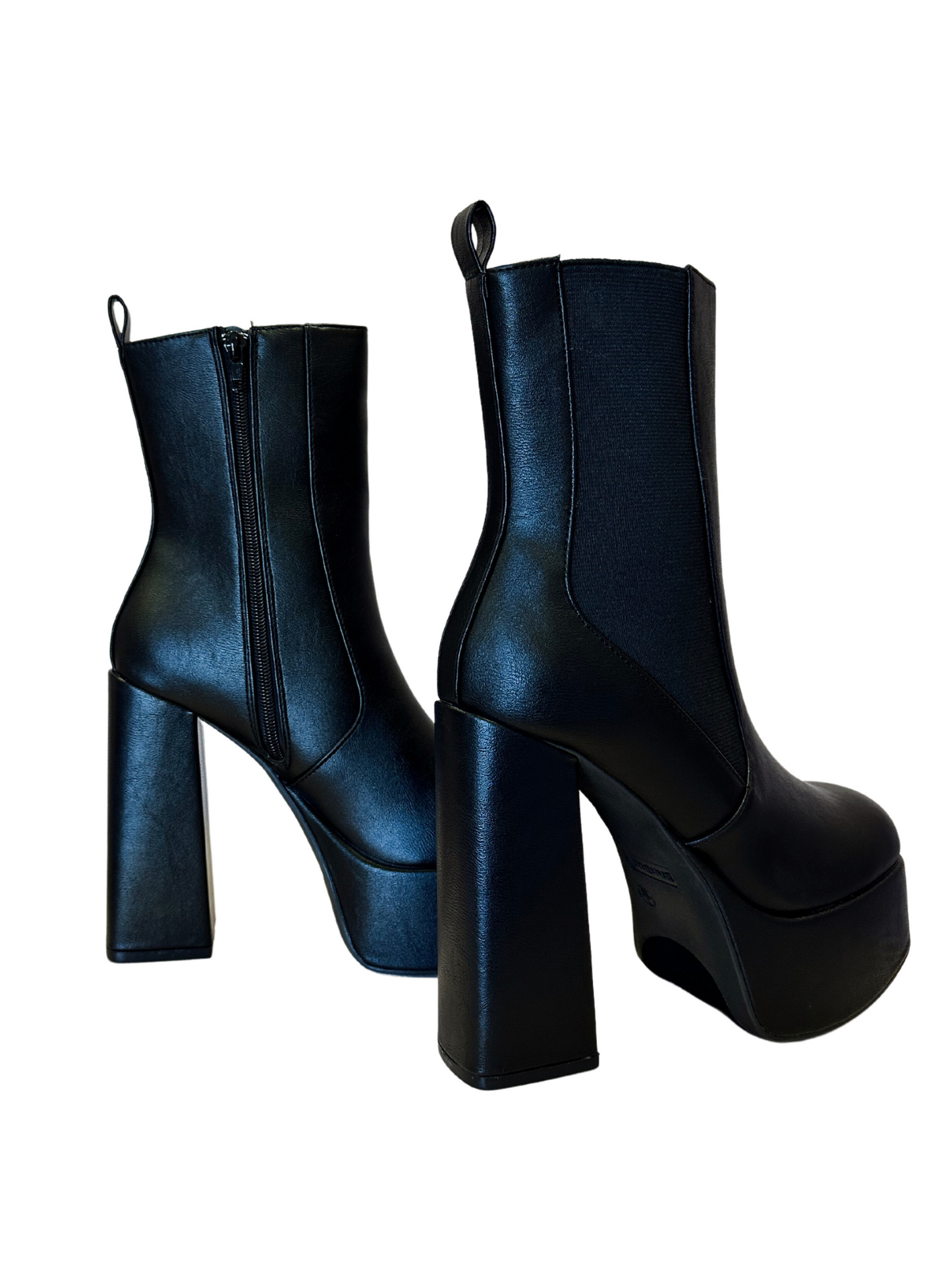 BICHOTA PLATFORM BOOTIES