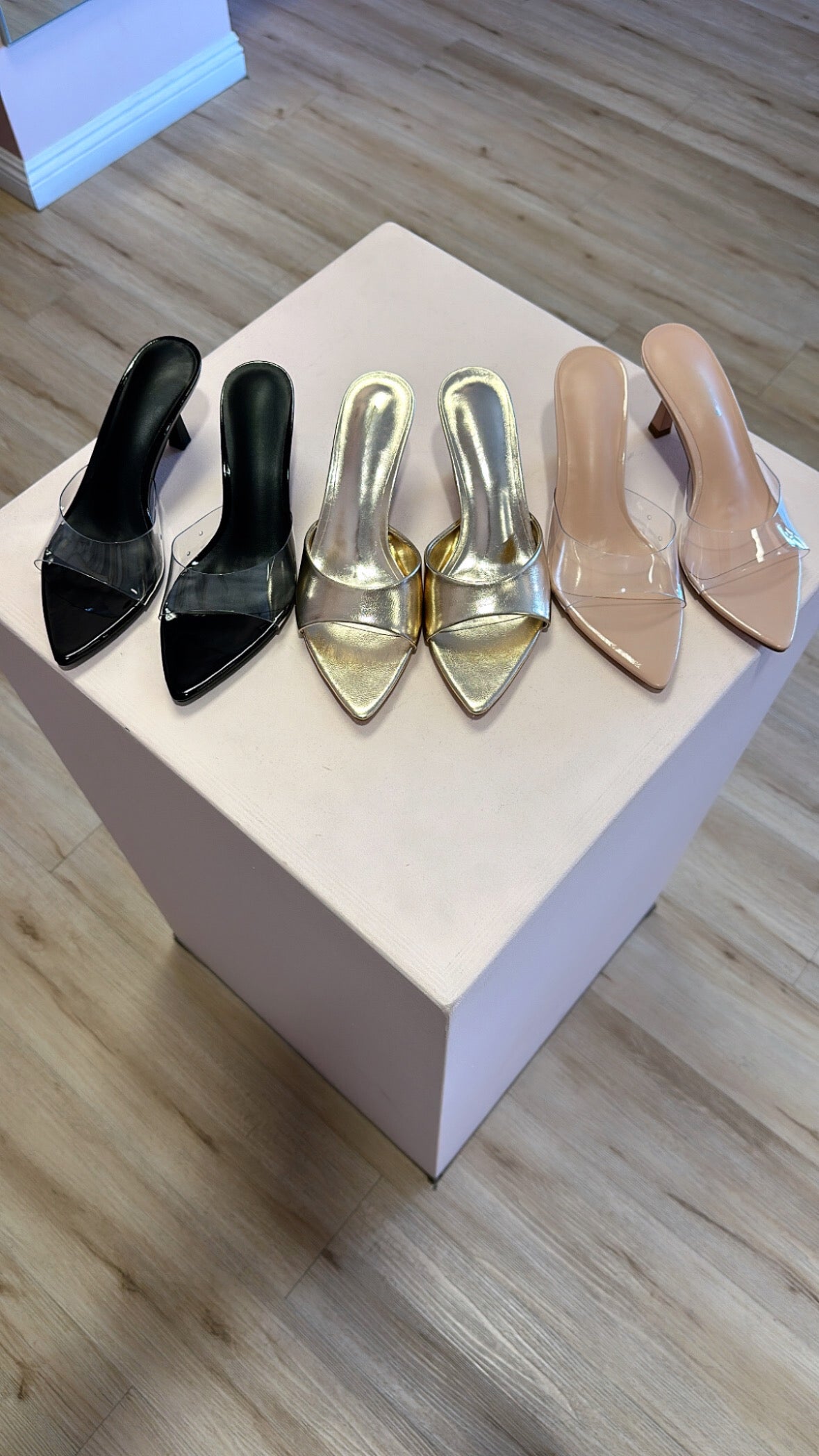 KATY POINTED TOE MID HEELS