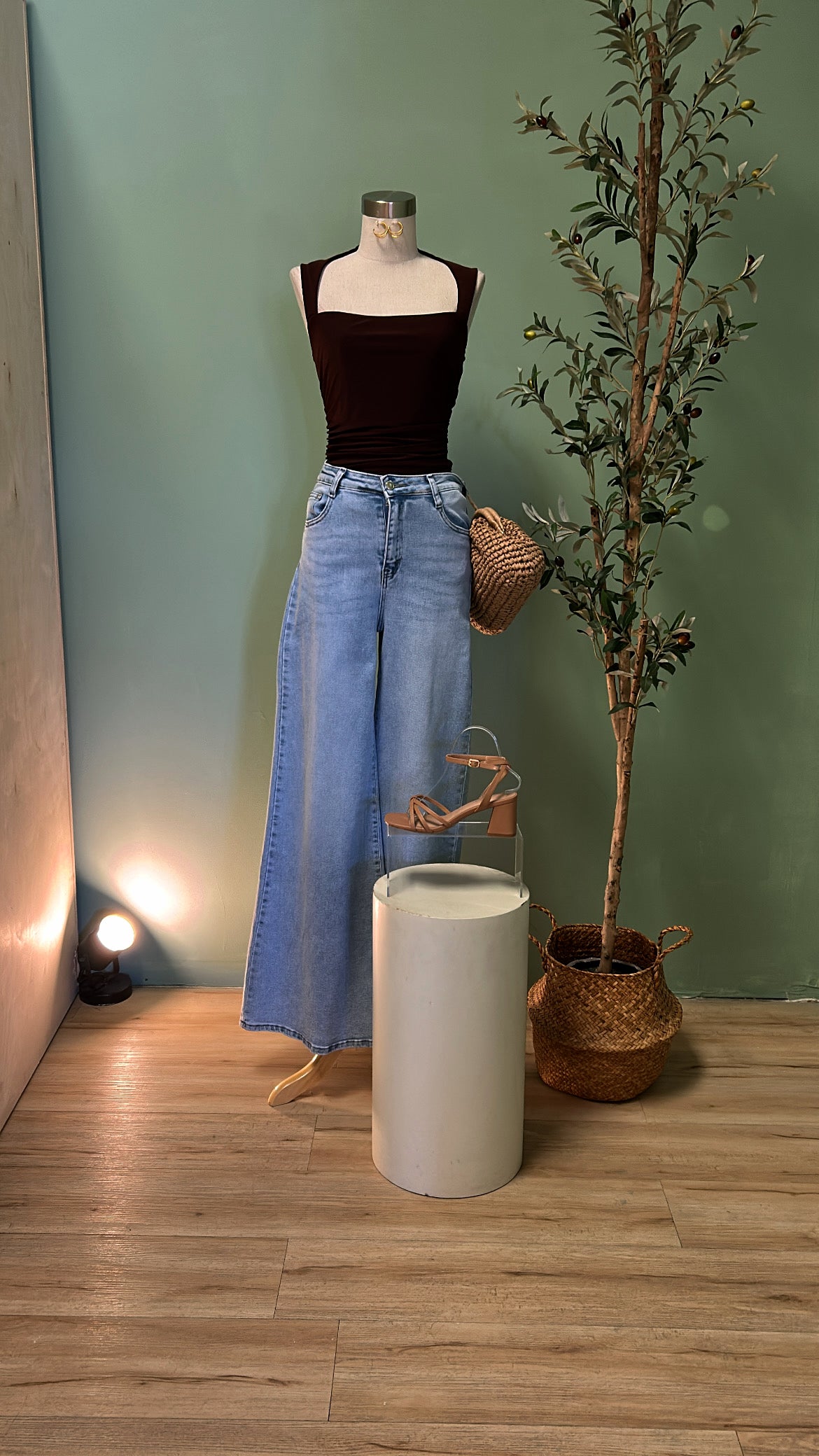 OUT OF OFFICE TOP (BROWN)