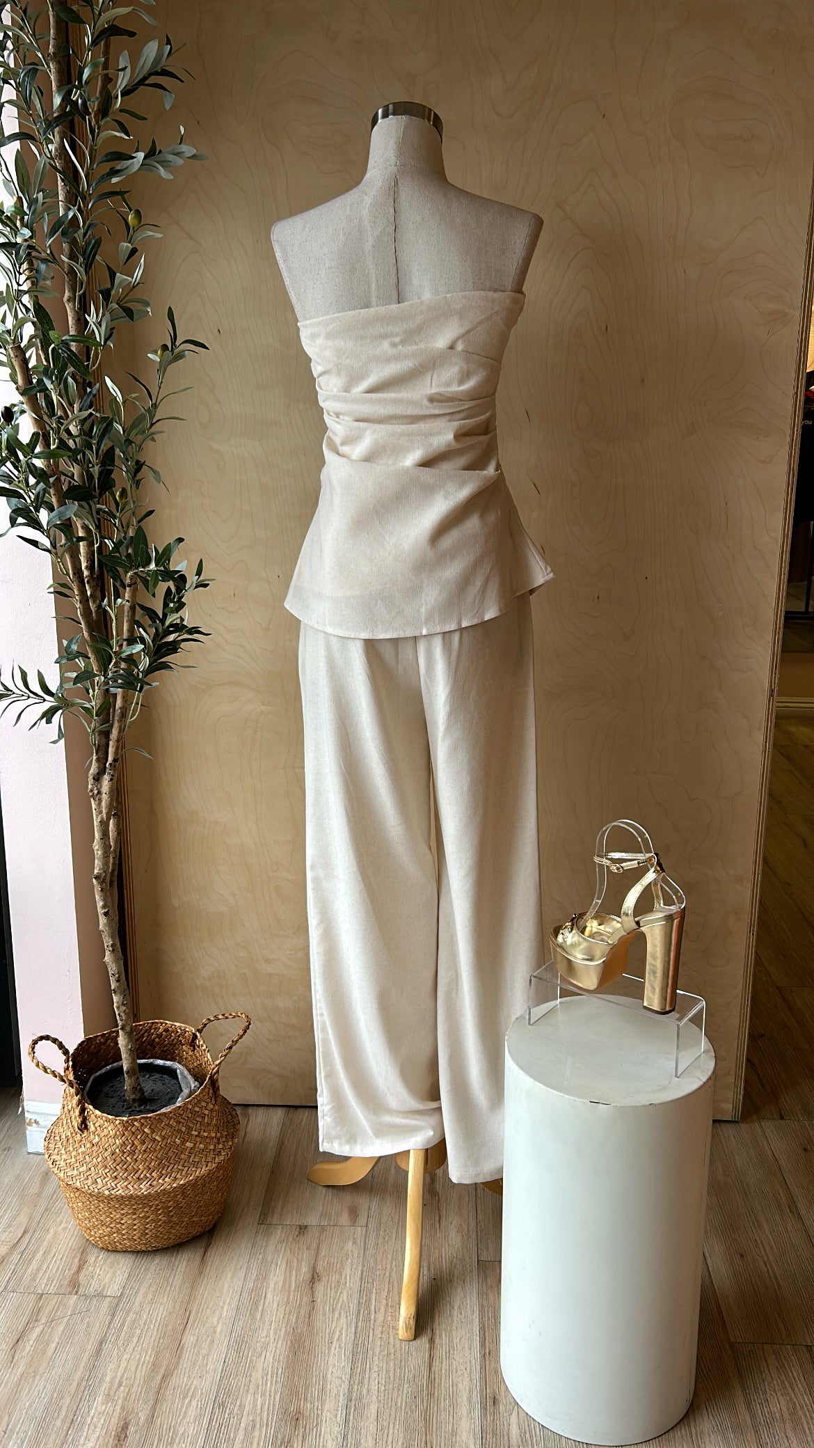 BRUNCH TO IMPRESS LINEN SET