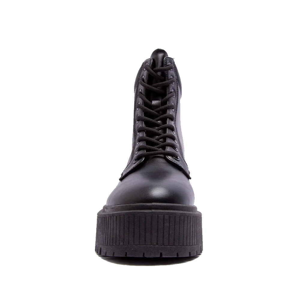 CLASSIC COMBAT BOOTS