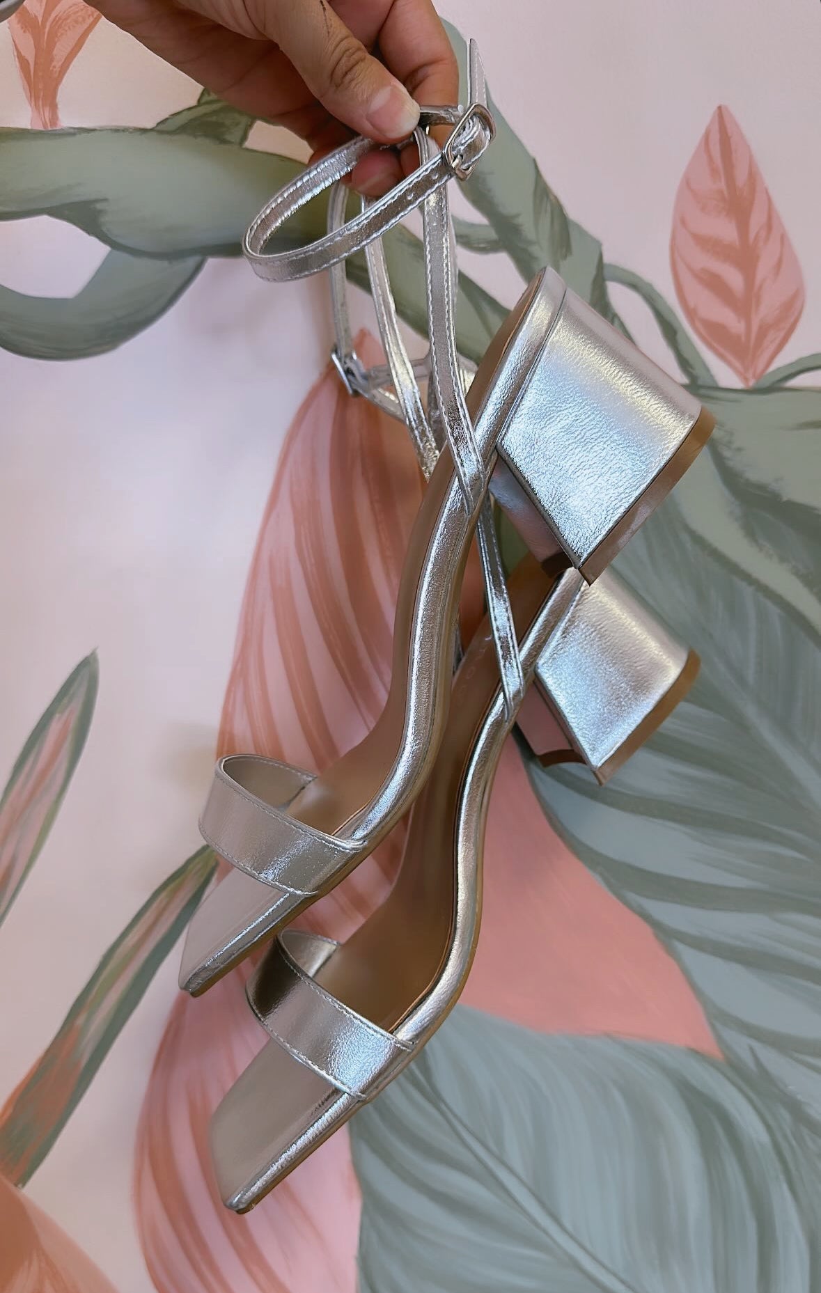 ALEXX SQUARE TOE BLOCK HEEL SANDALS