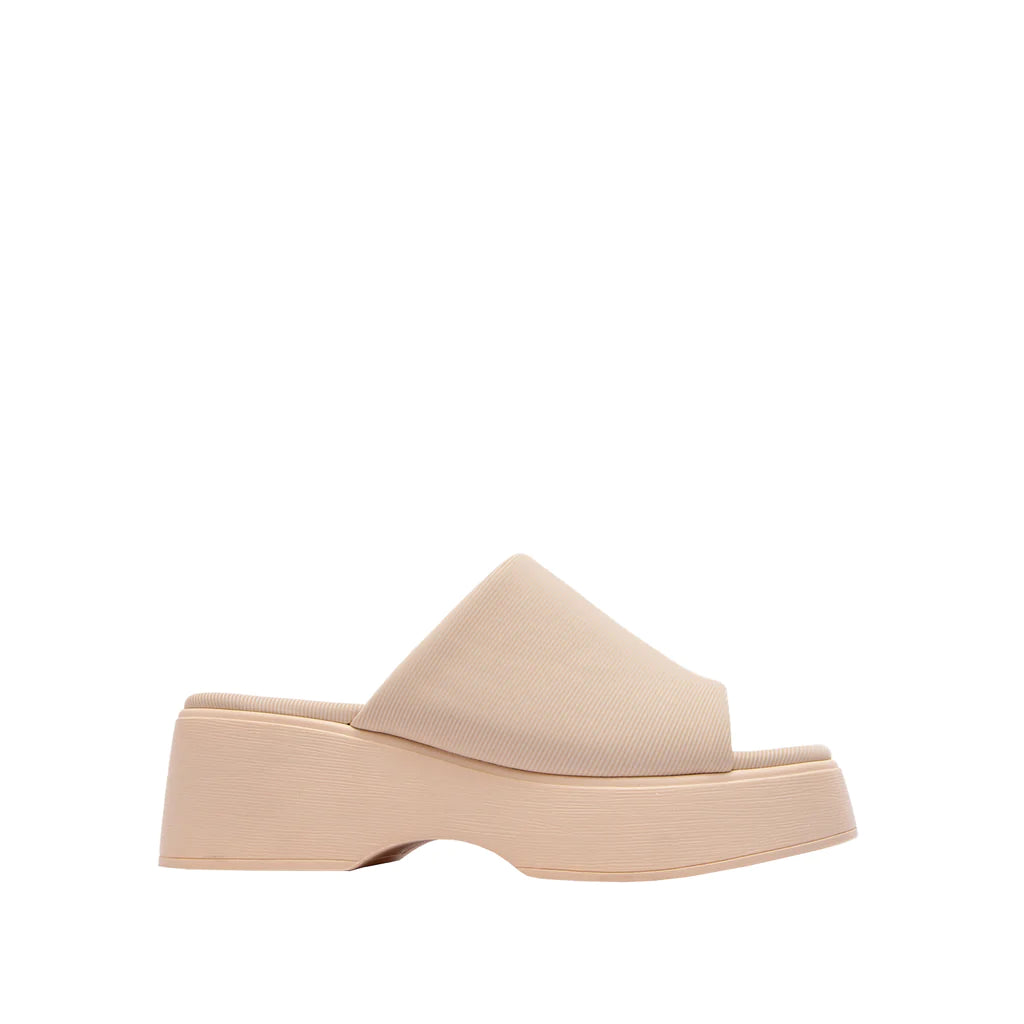 WEDGE SANDAL