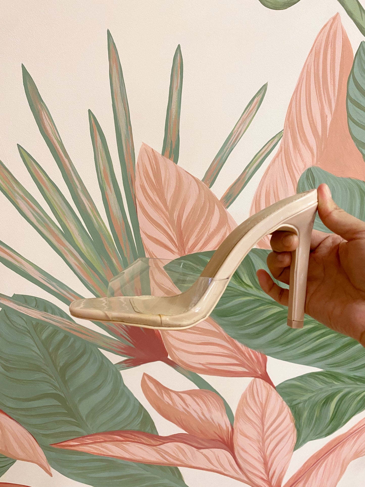 TRANSPARENT SQUARE TOE STILETTOS