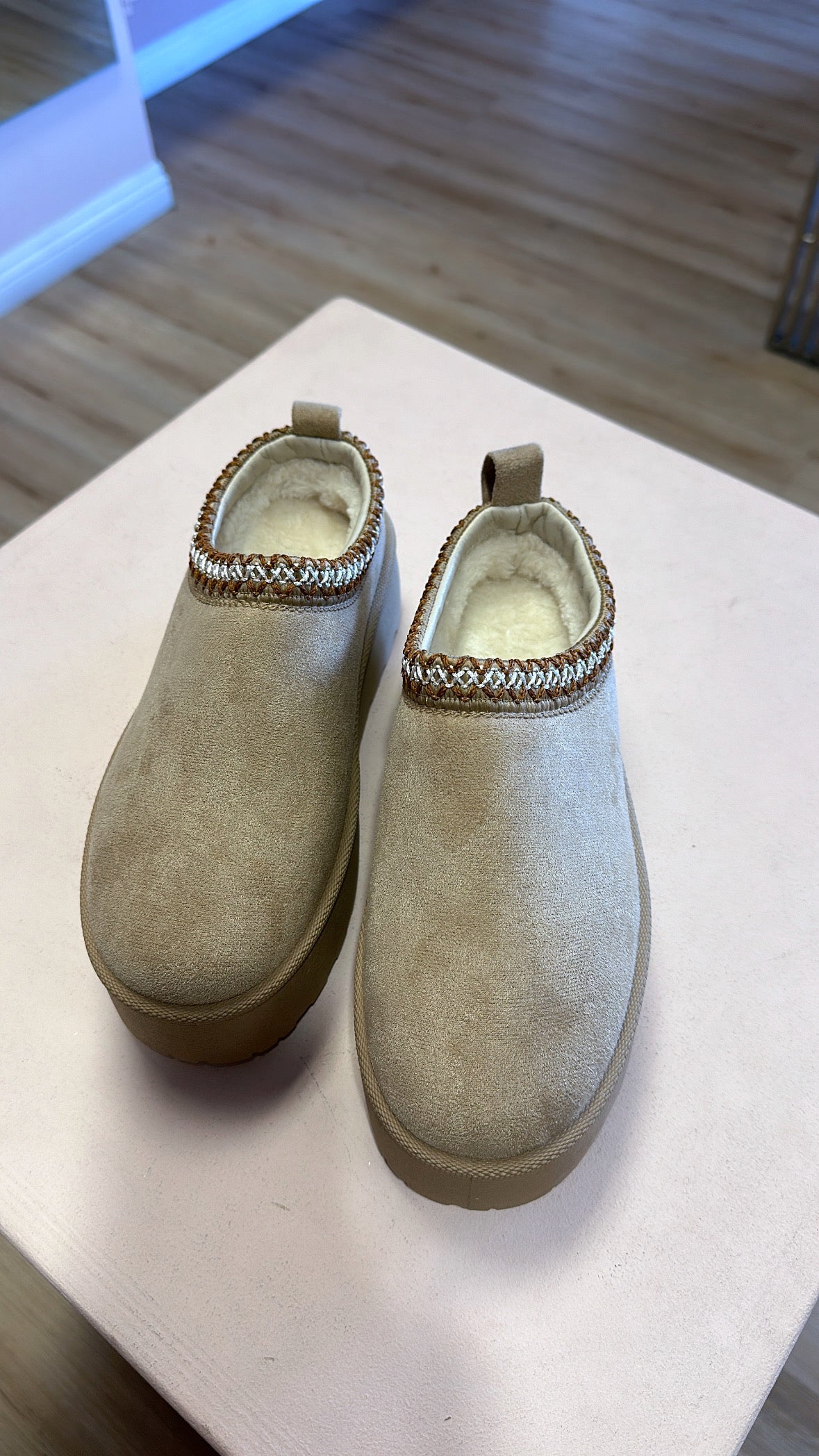 AERIS PLATFORM SLIPPERS