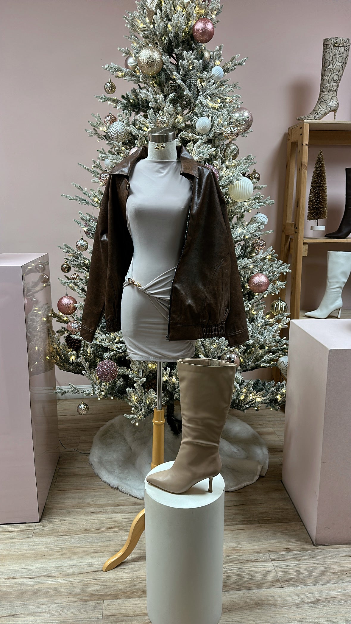 SZN GREETINGS DRESS STONE