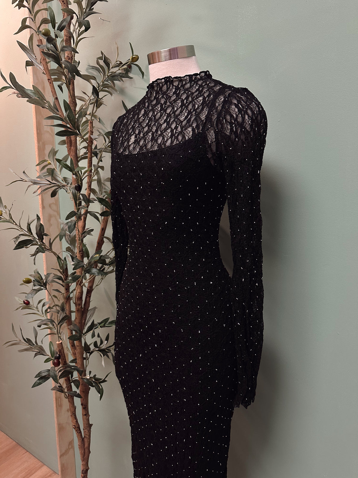 MIDNIGHT SPARKLE LACE DRESS
