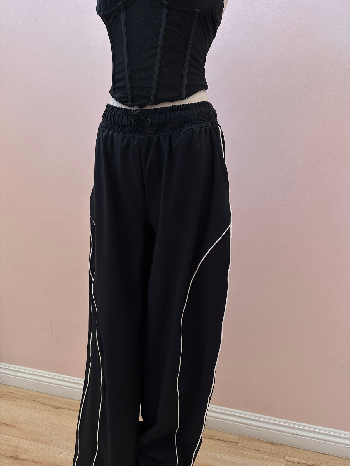 LOUNGE TO IMPRESS PANTS BLACK