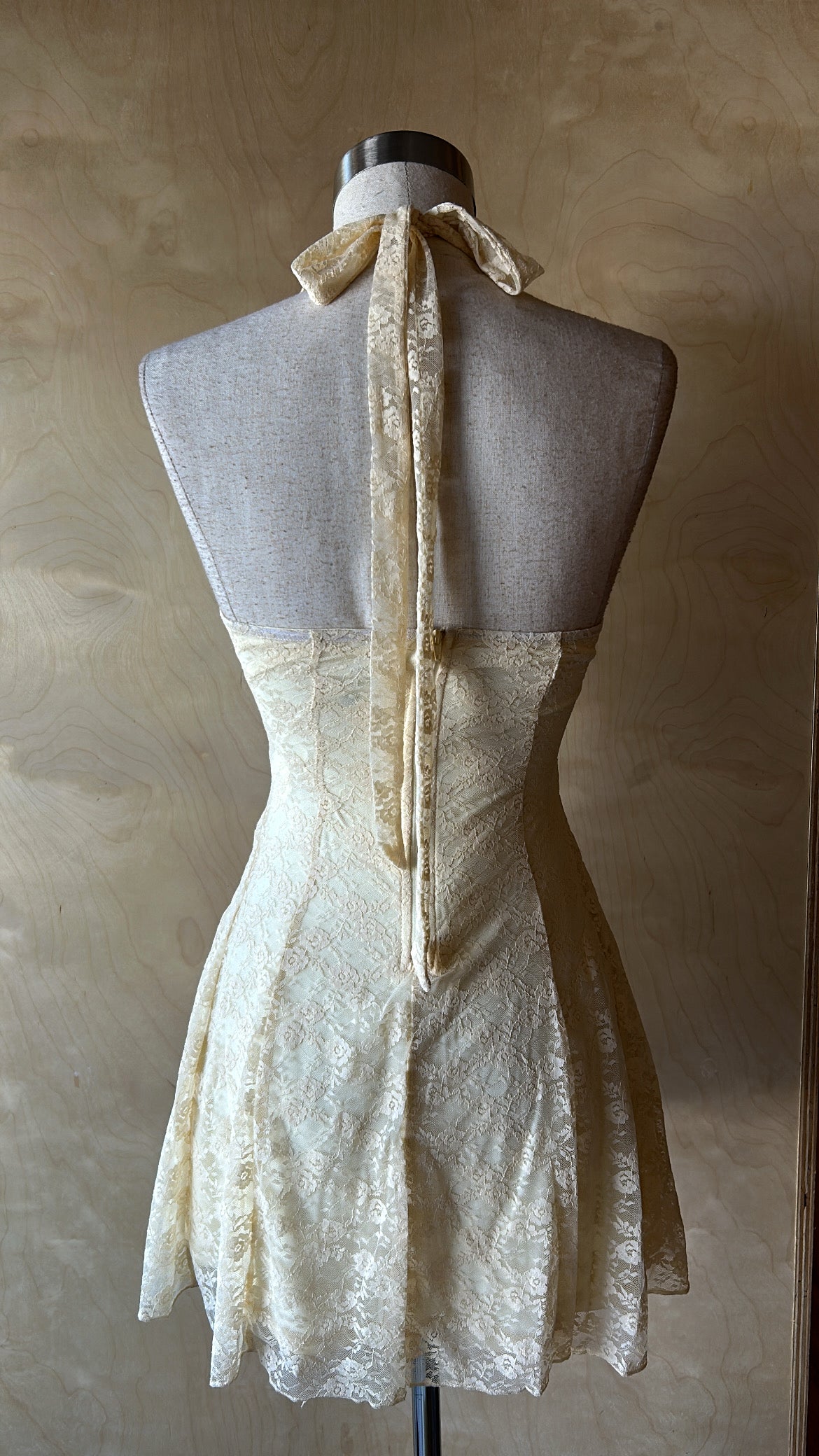 SABRINA RUFFLE LACE MINI