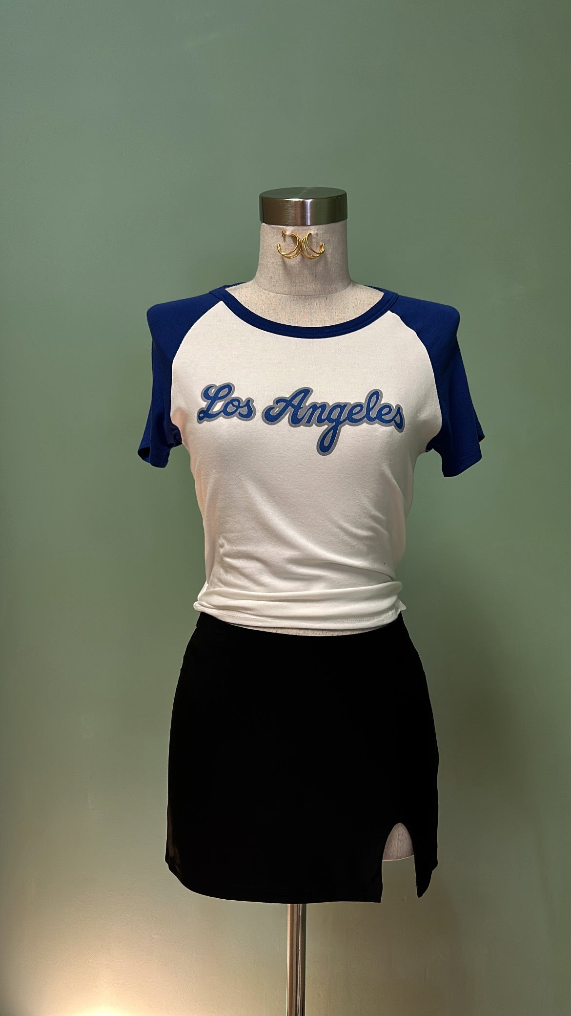 L.A. RAISED BADDIE BABY TEE