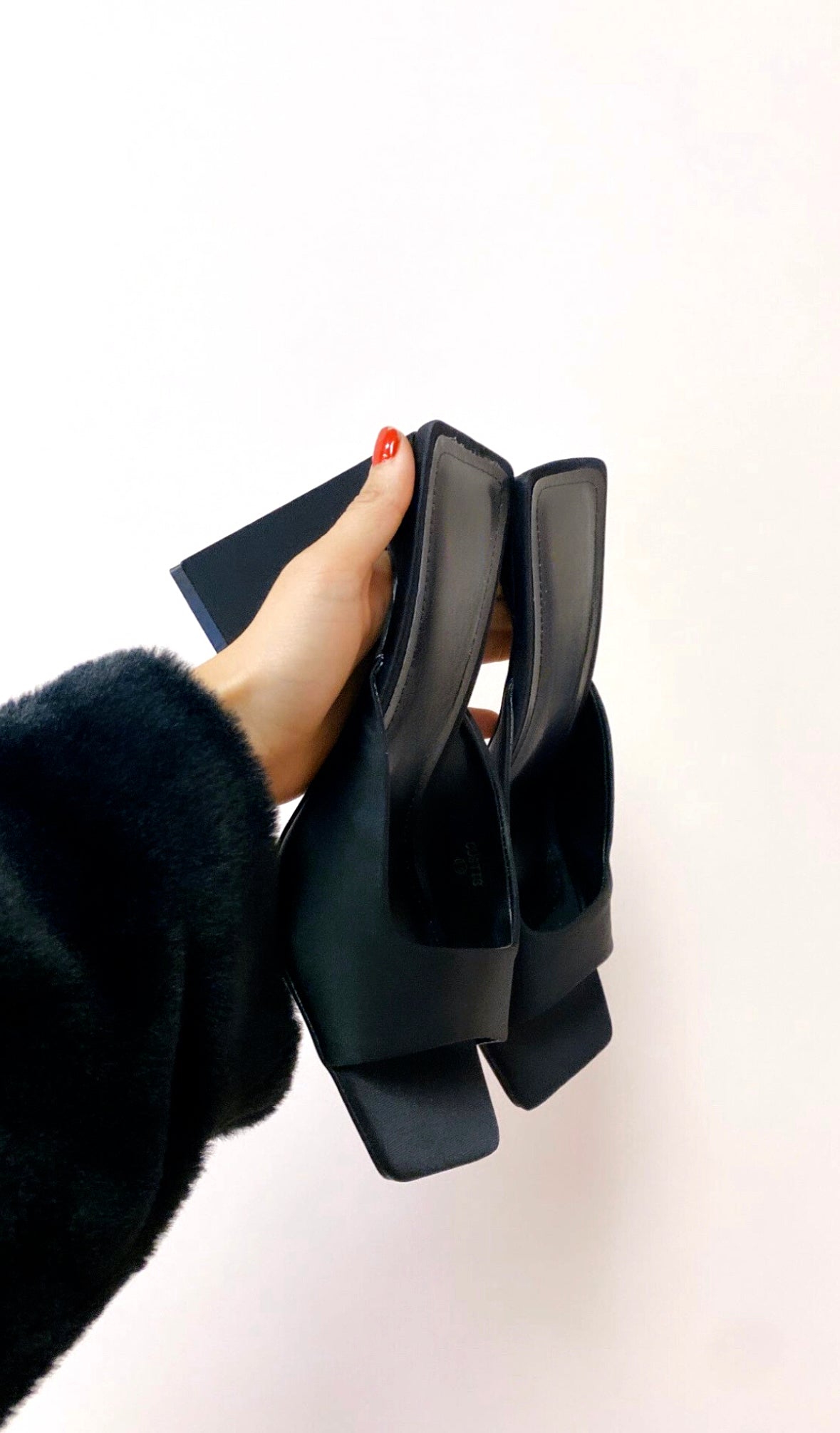 PYRAMIDAL HEEL SANDALS