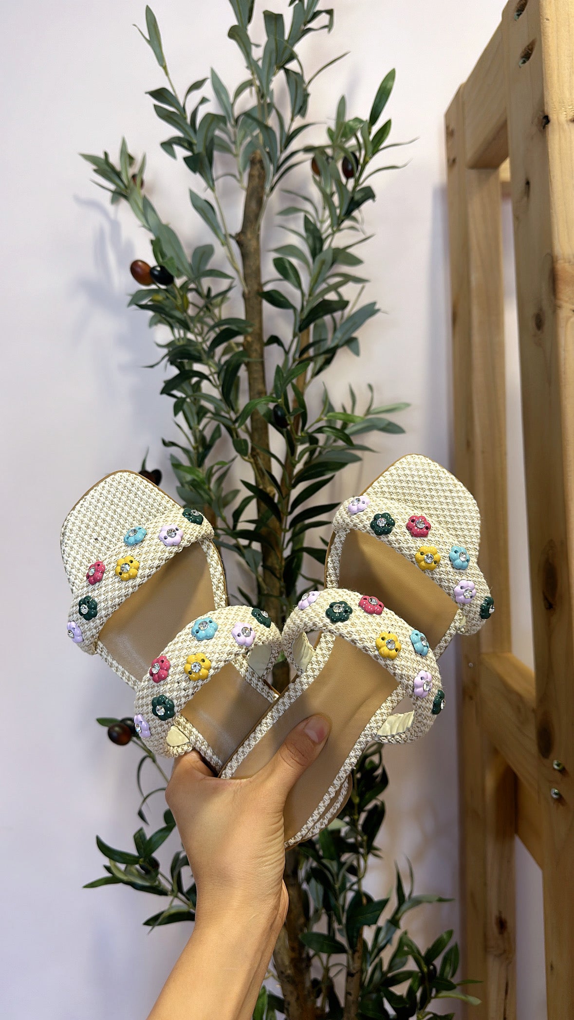 ELISA FLOWER EMBELLISHED SANDALS