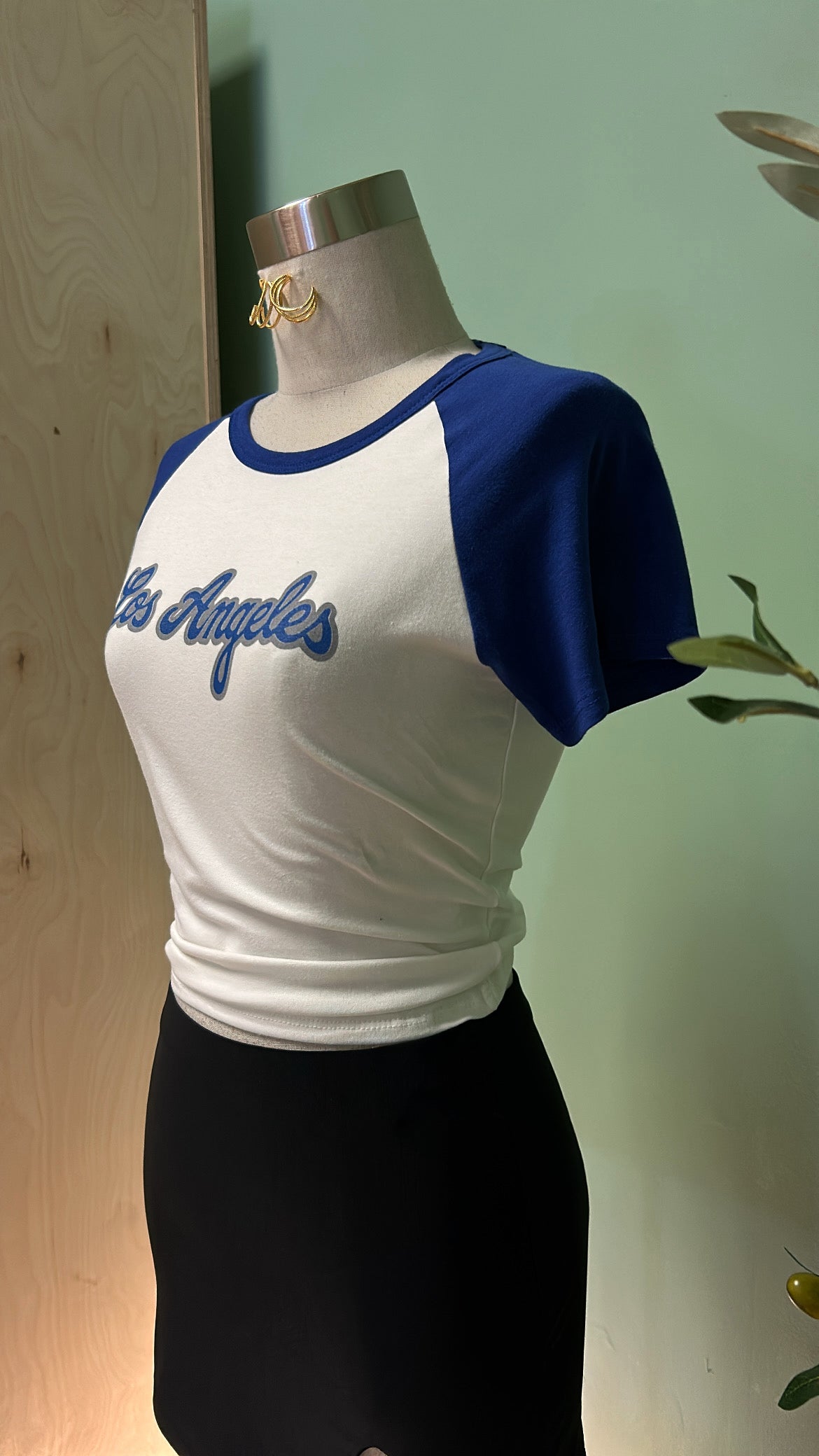 L.A. RAISED BADDIE BABY TEE