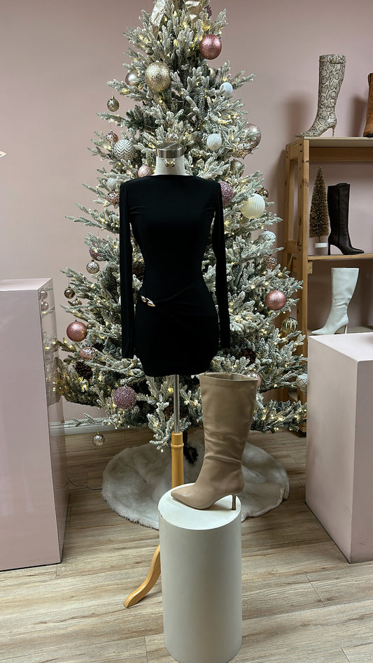 SZN GREETINGS BLACK (RESTOCK)