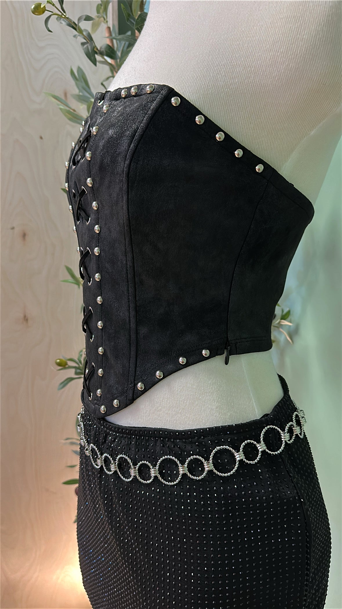 ANSIEDAD STUDDED CORSET