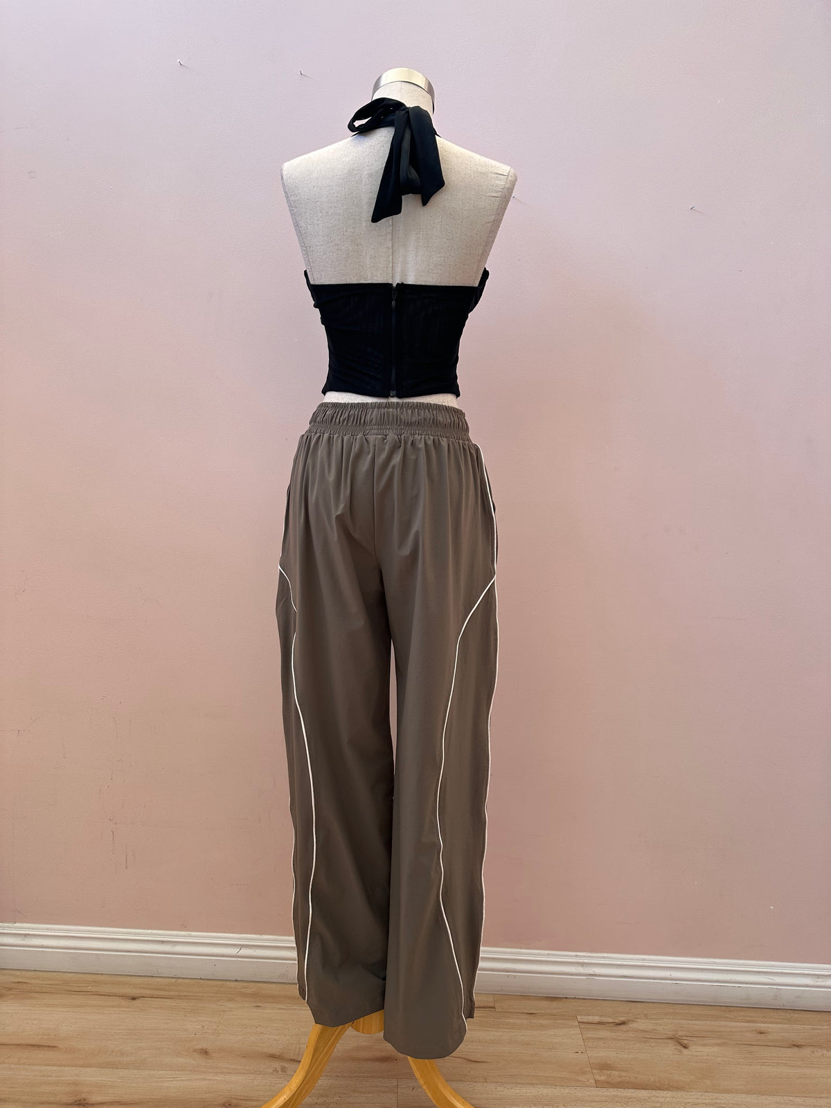 LOUNGE TO IMPRESS PANTS TAUPE