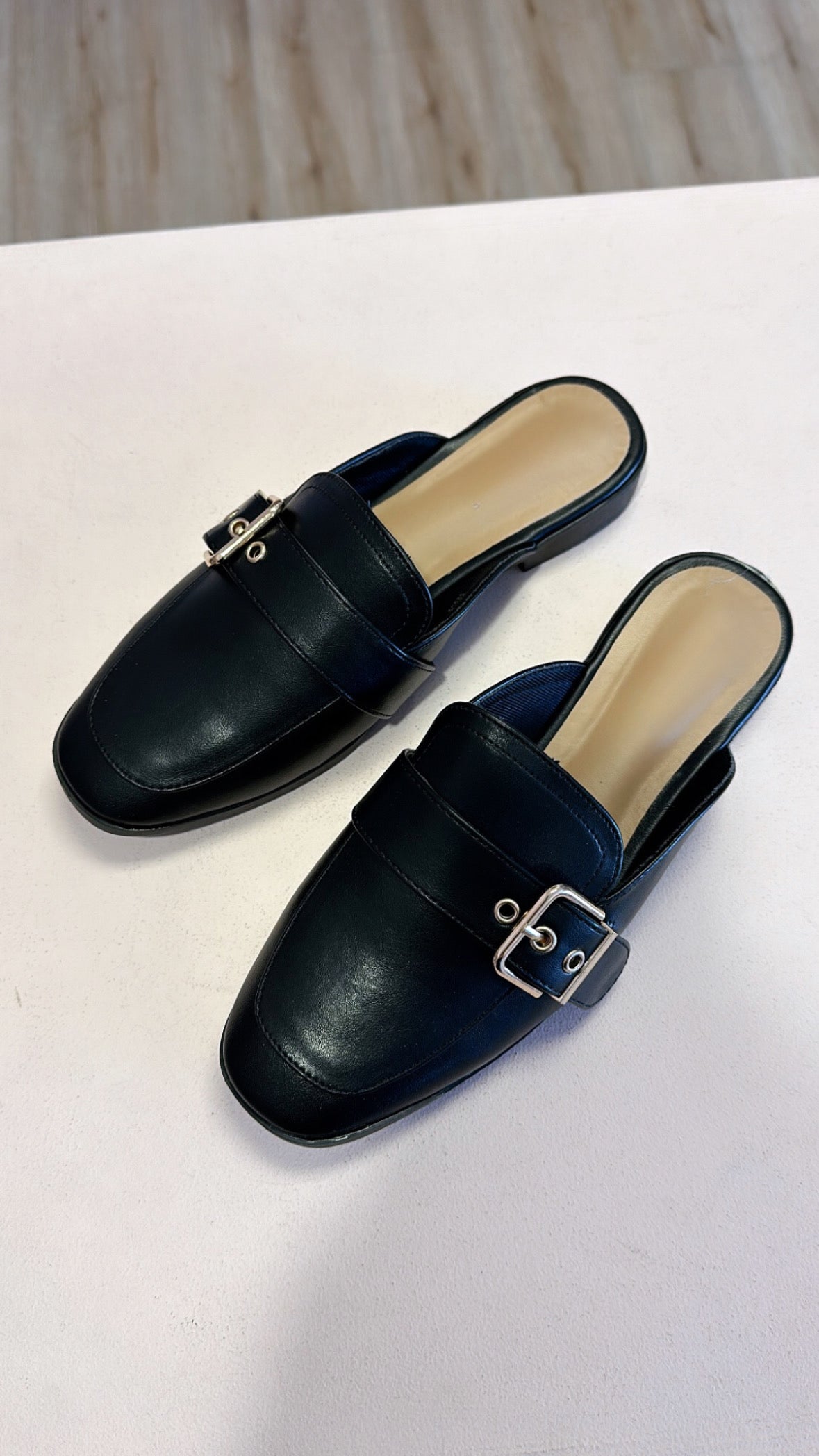 AMORA LOAFER MULES