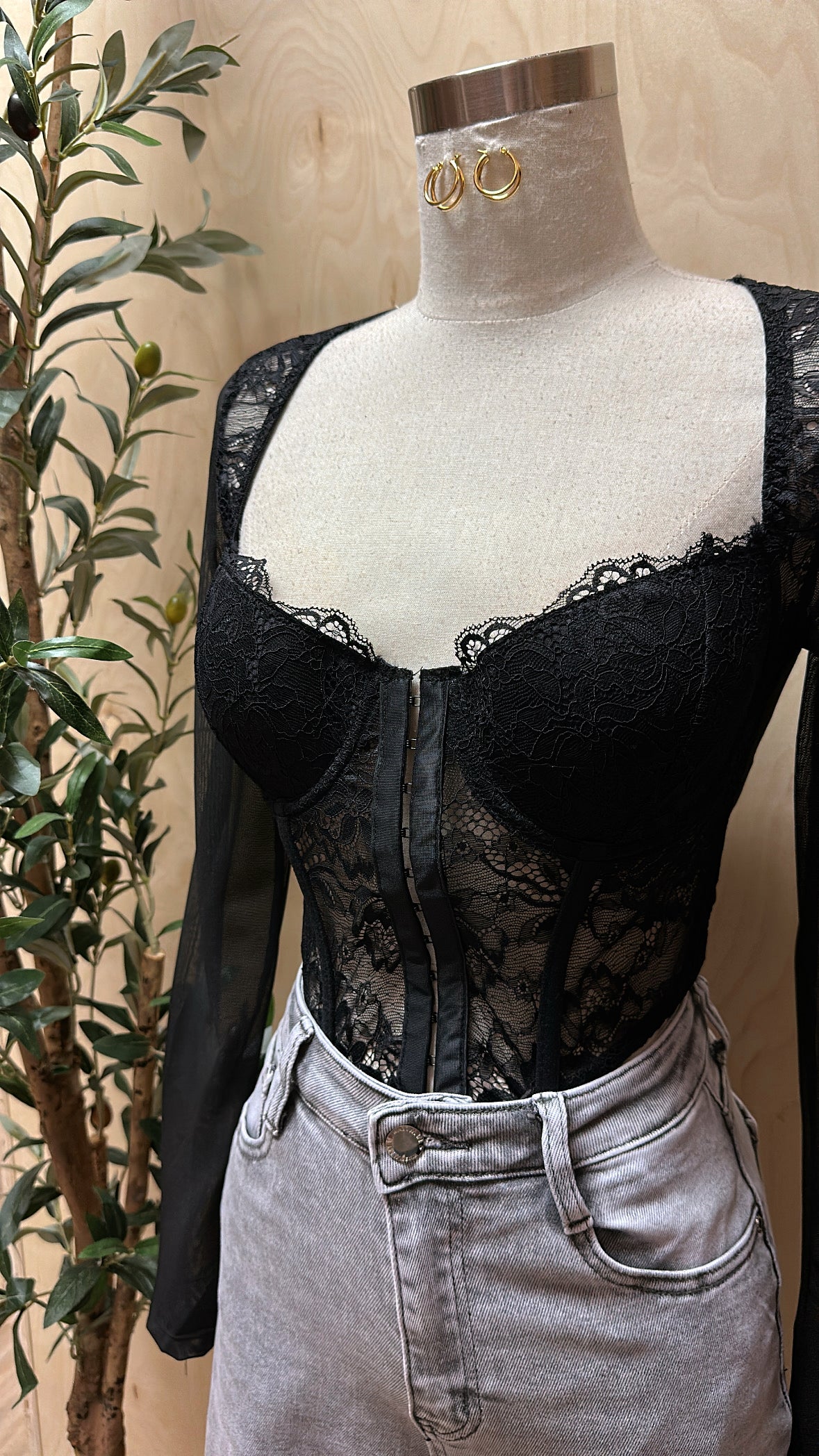 DAÑO LACE TOP