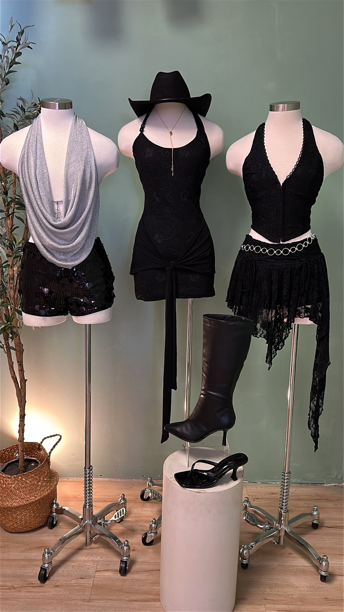 MARLBORO ROJO SHORTS