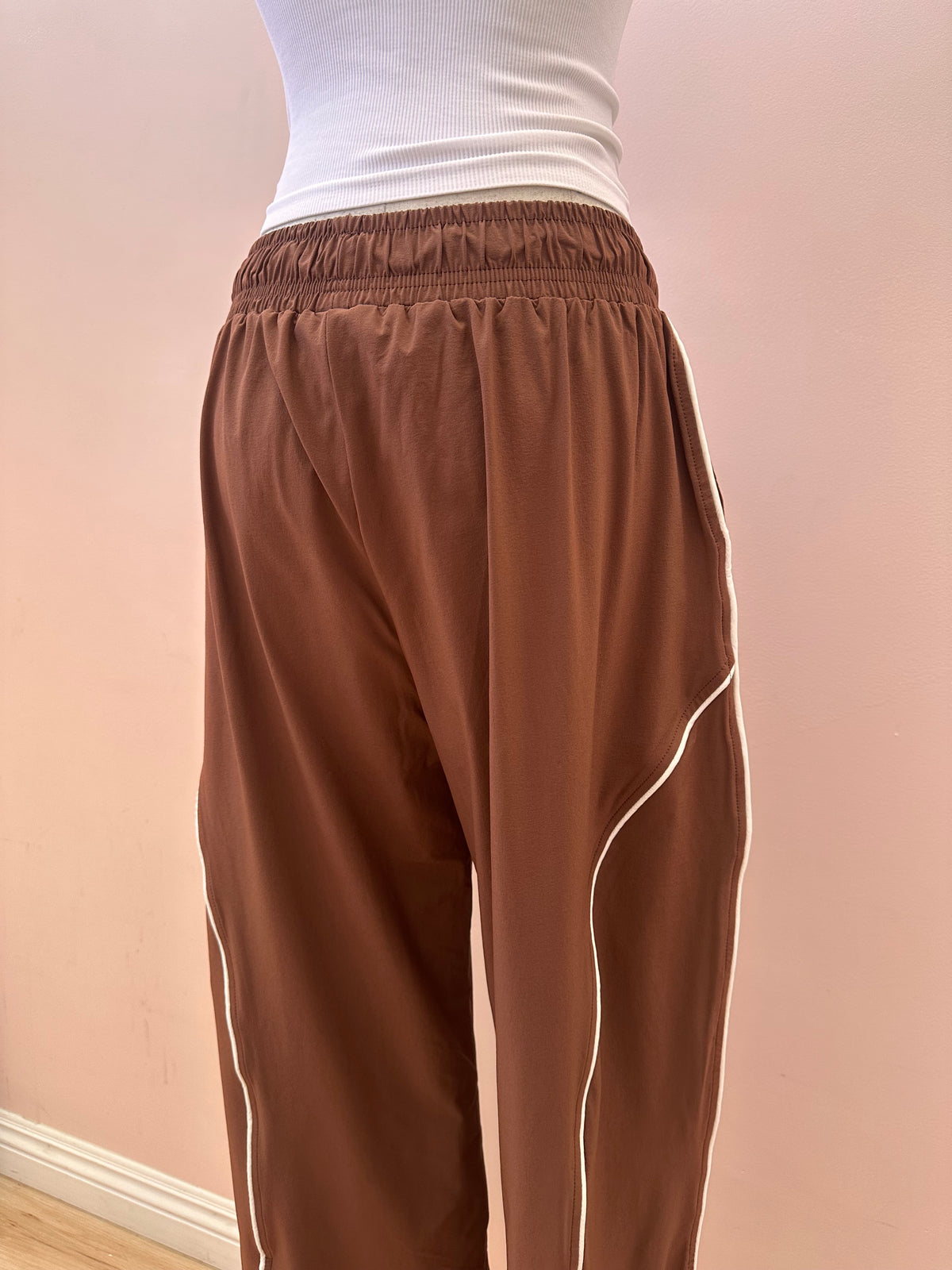 LOUNGE TO IMPRESS PANTS RUST