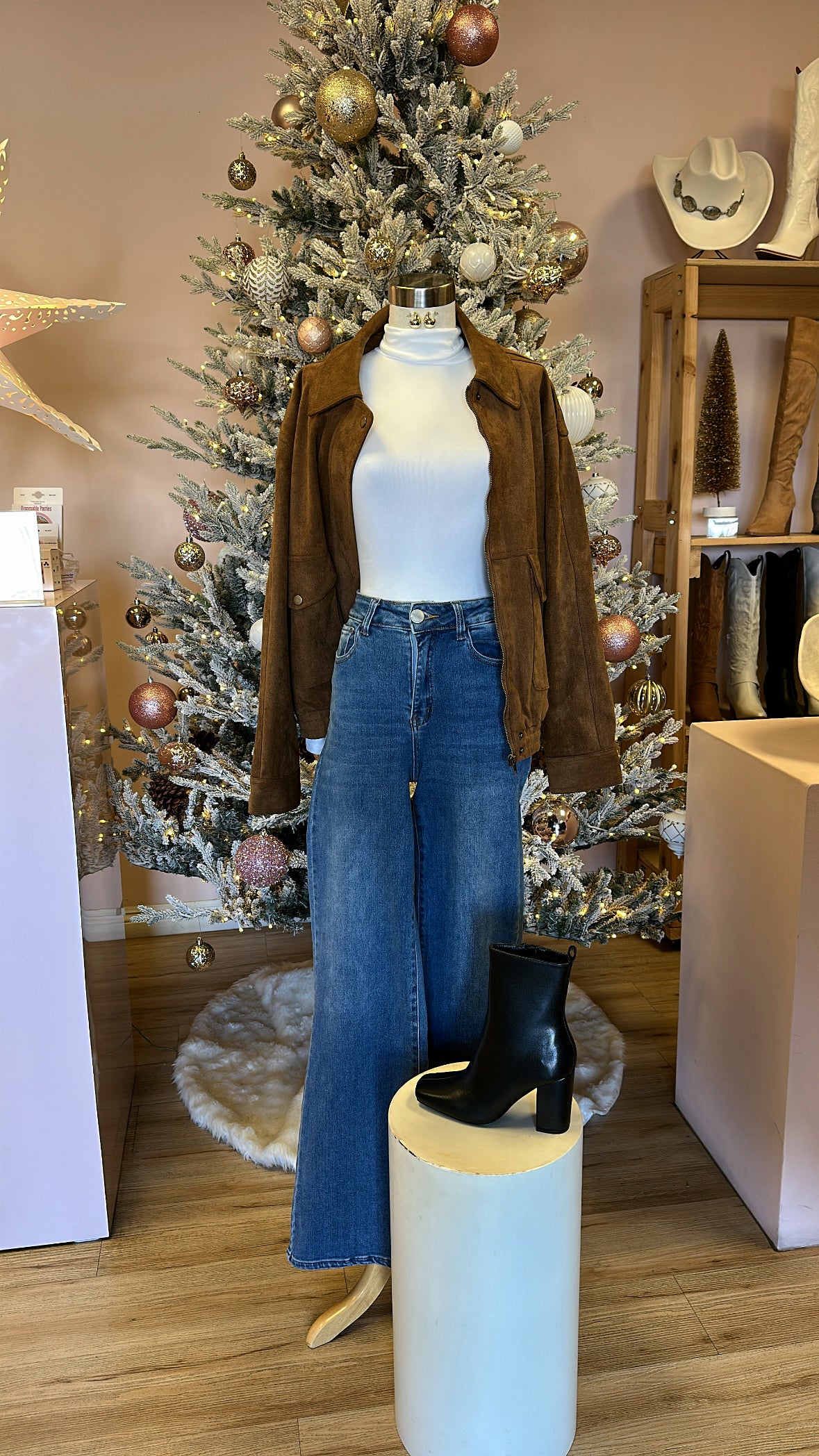 NEW ERA STRAIGHT JEANS