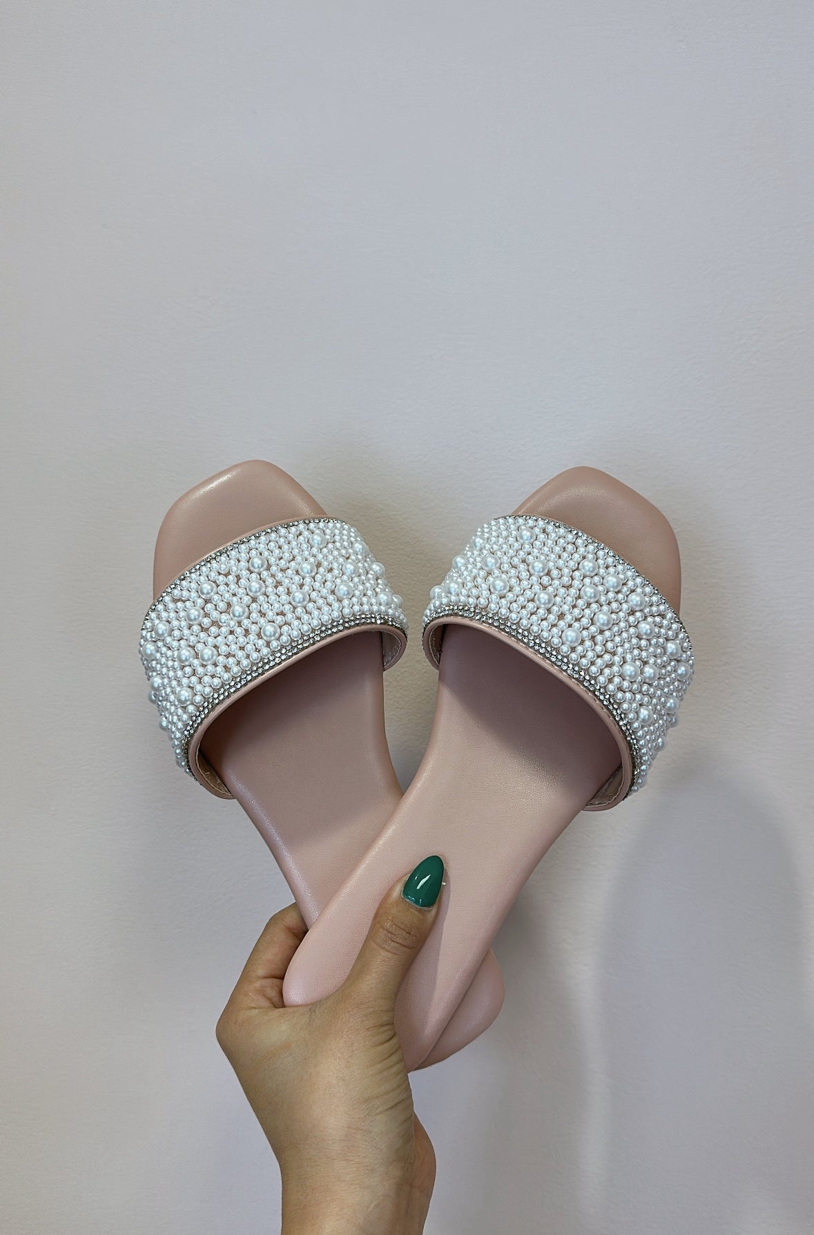 AARA PEARL EMBELLISHED SLIDES