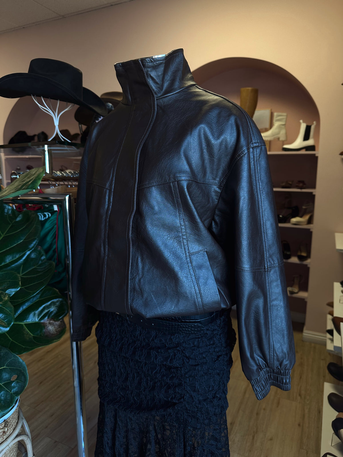 LA GIRLY LEATHER JACKET (BROWN)