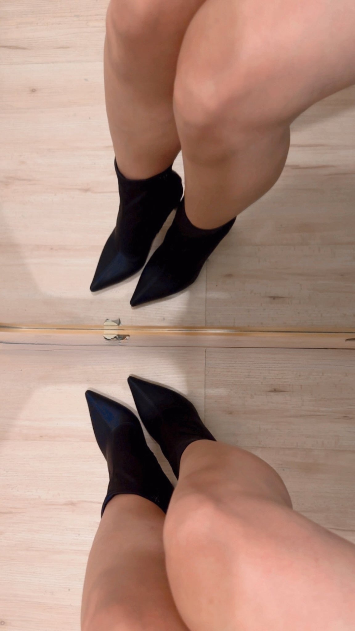 MARILYN POINTED TOE BOOTIES (LYCRA)