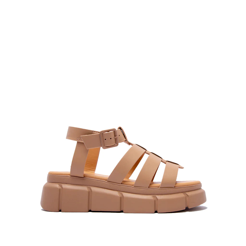 MINIMALIST FLATFORM SANDALS