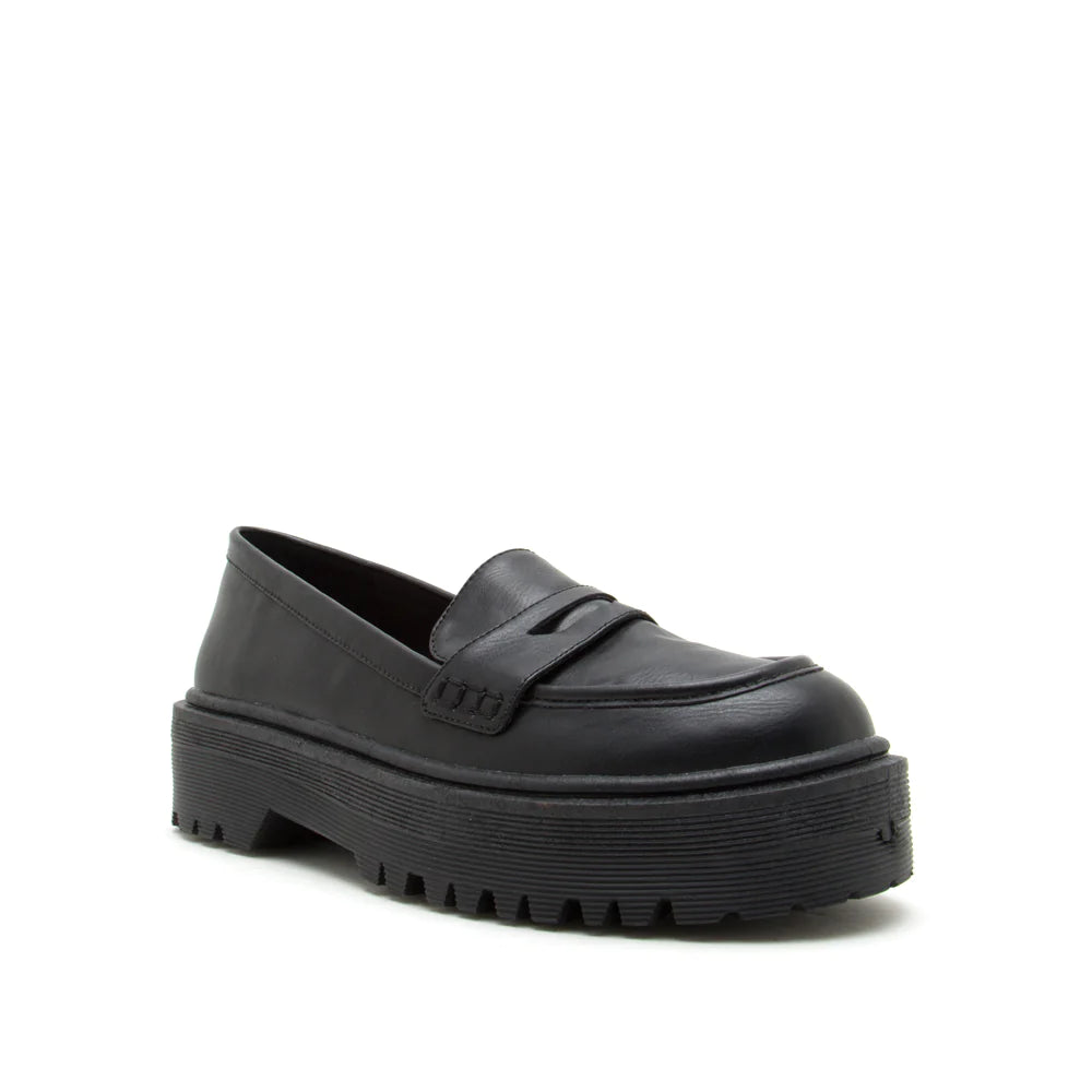 PLATFORM LOAFERS