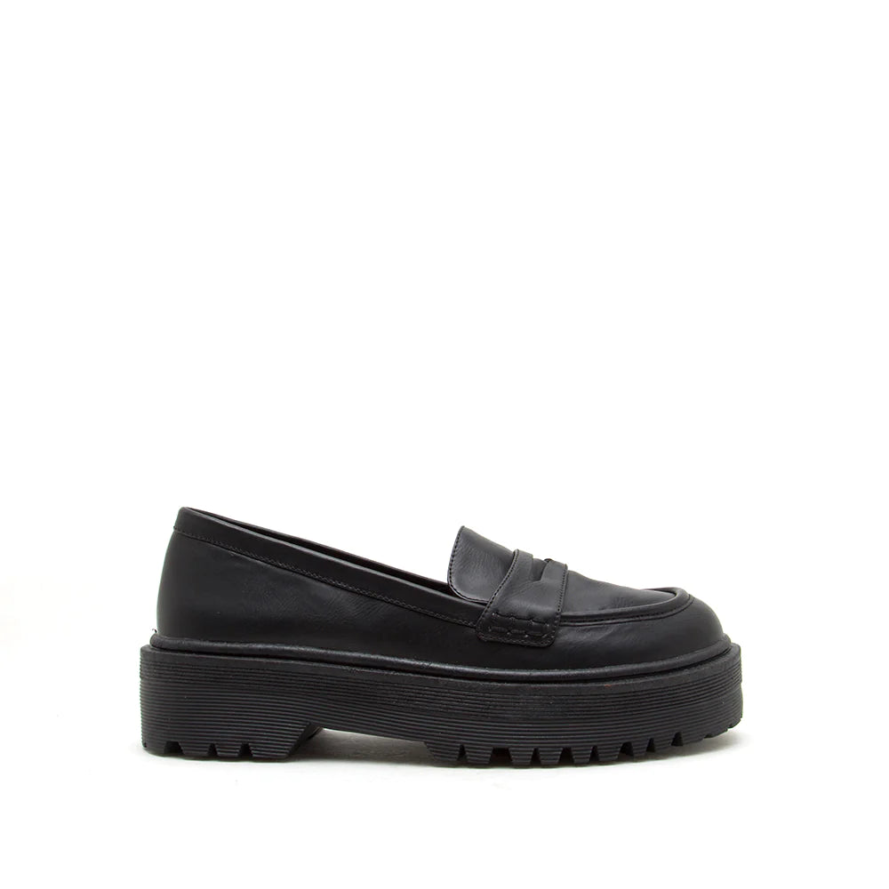 PLATFORM LOAFERS